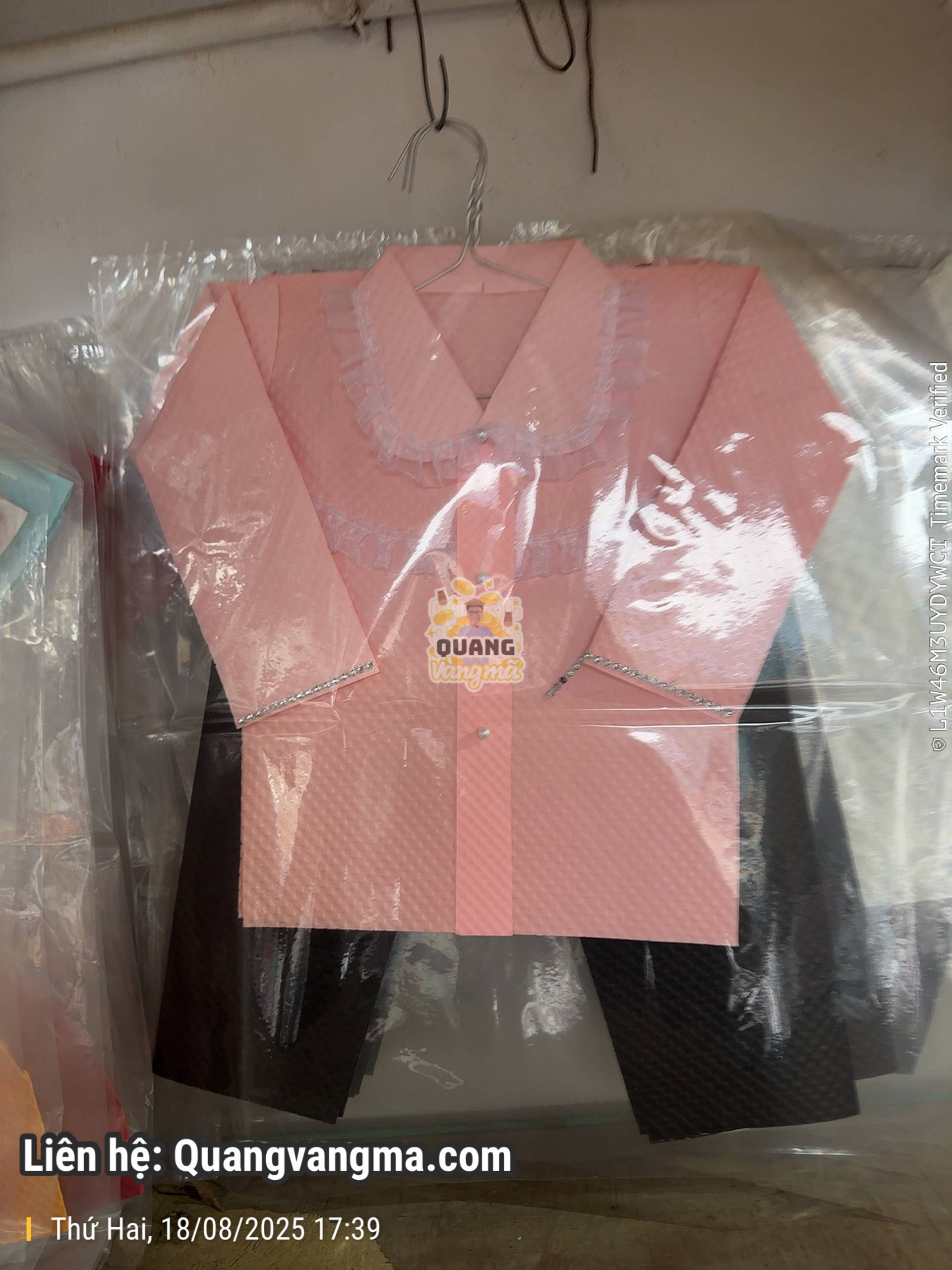 Véc nữ bé
